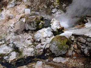 Heiße Quellen und Schwefeldämpfe in Furnas